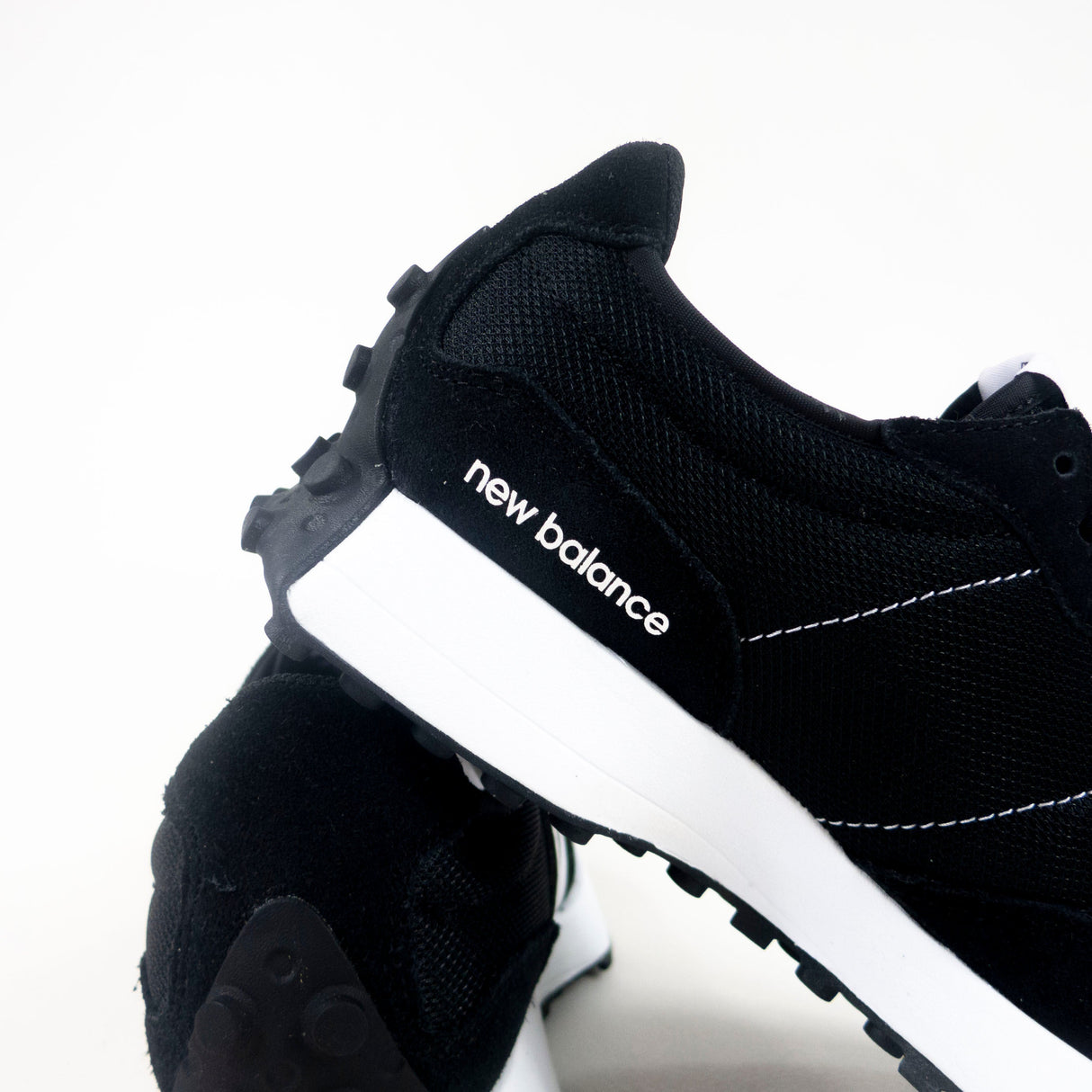 New Balance 327 Shoes - Black / White (MS327CBW)