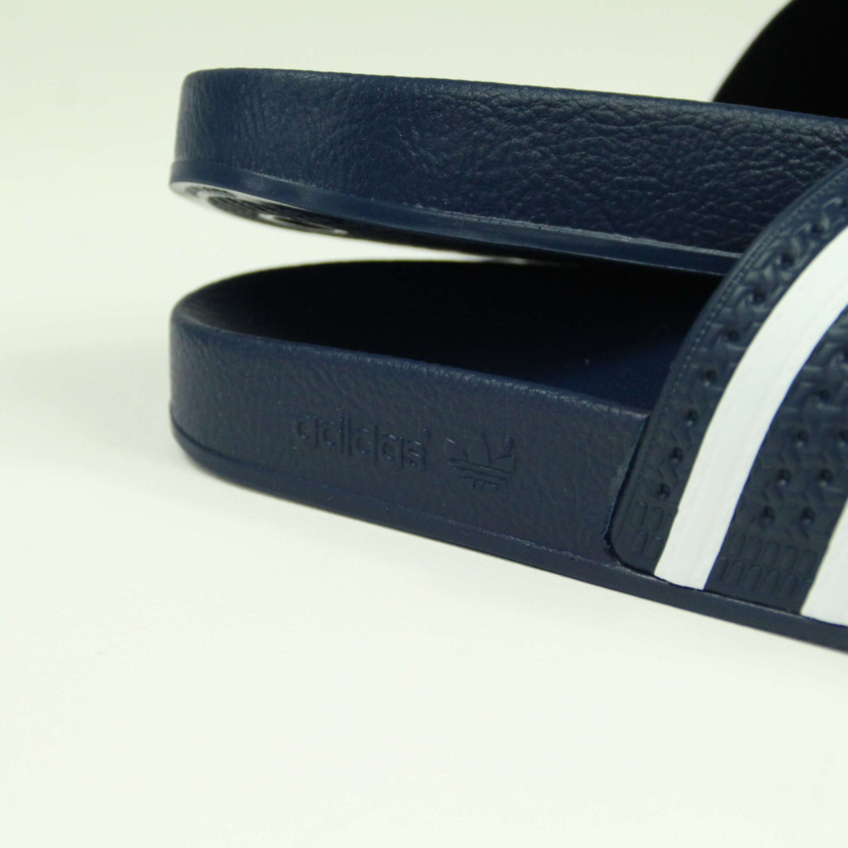 Adidas Adilette Sliders - Navy / White