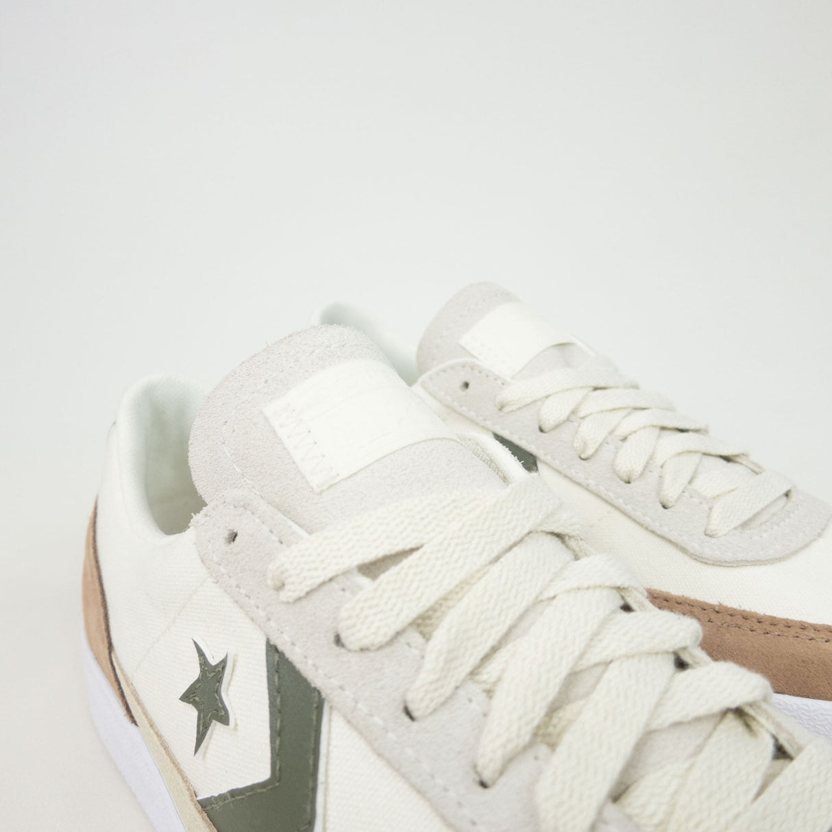 Converse Net Star Classic Shoes - White / Green