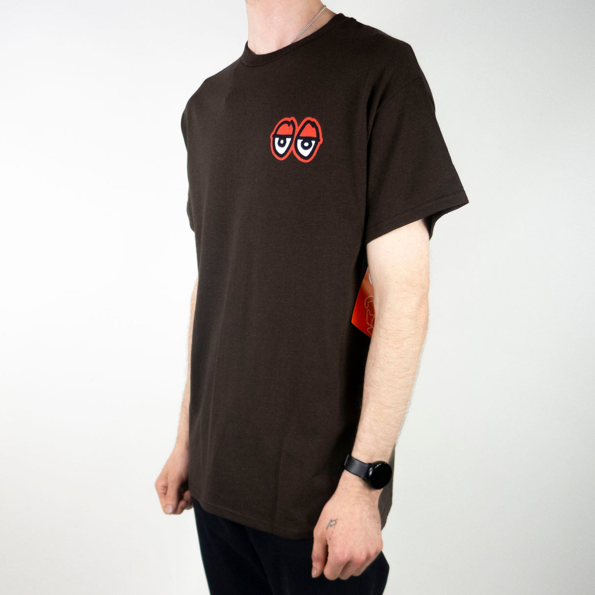 Krooked Strait Eyes T-Shirt - Dark Chocolate / Red