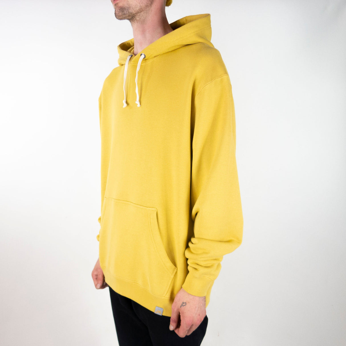 Nike SB Fleece Sustainable Skate Hoodie - Sanded Gold / Pure / Sanded Gold