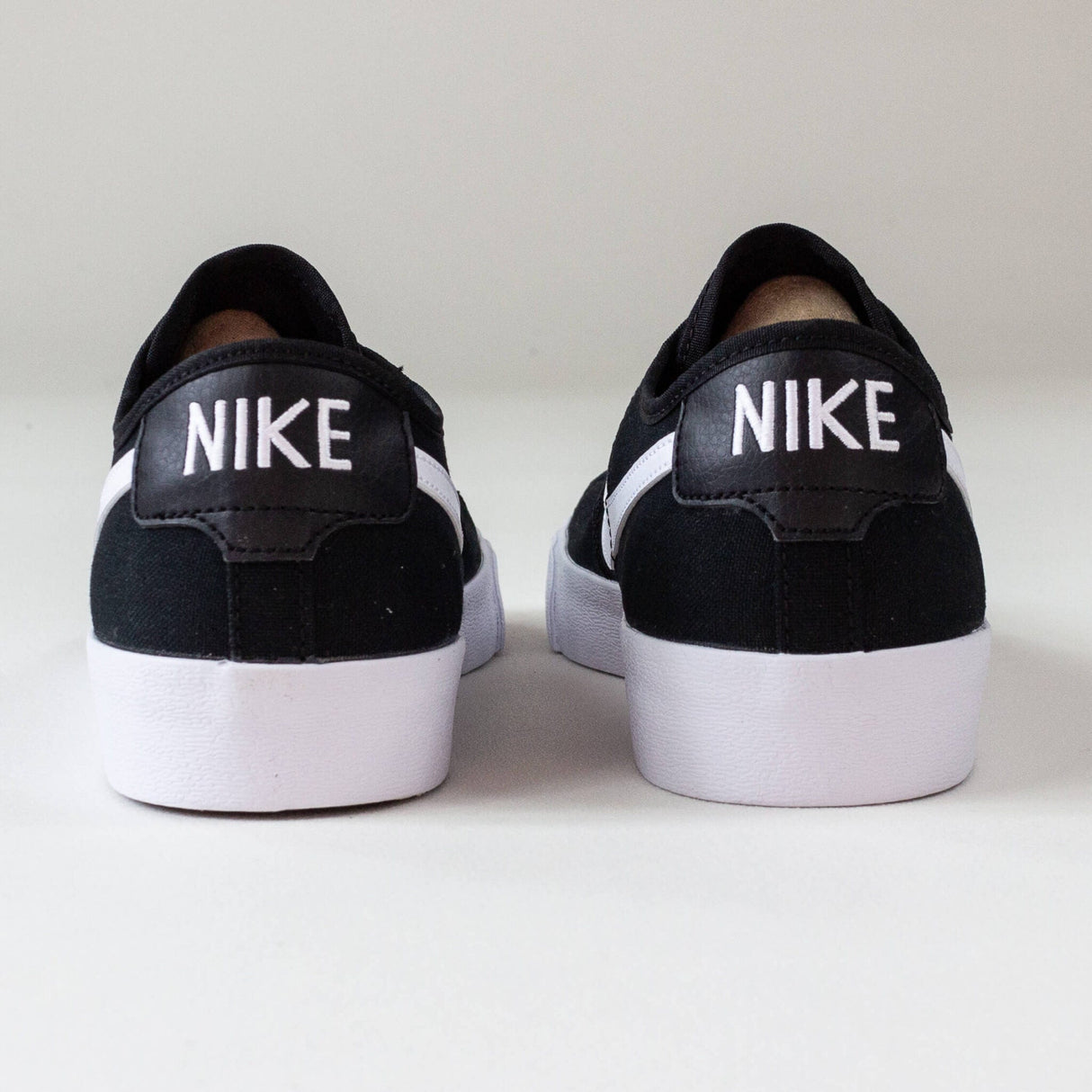 Nike SB Blazer Court Shoes- Black / White (002)