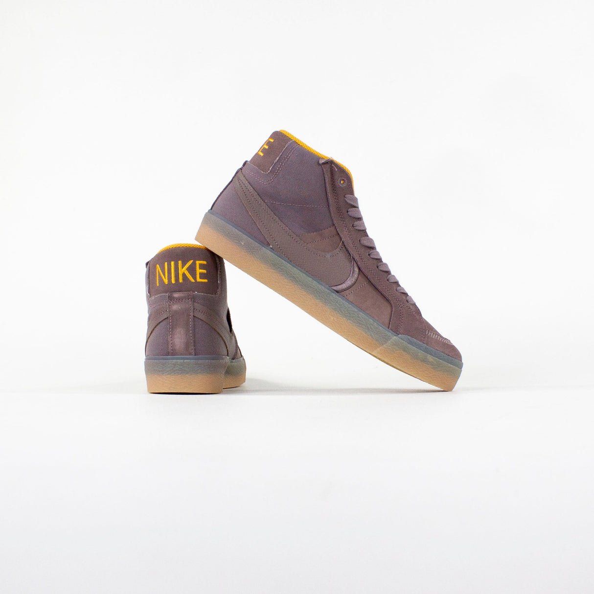 Nike SB Zoom Blazer Mid Premium Plus Shoes - Plum Eclipse / Plum Eclipse / Kumquat (200) - UK 7