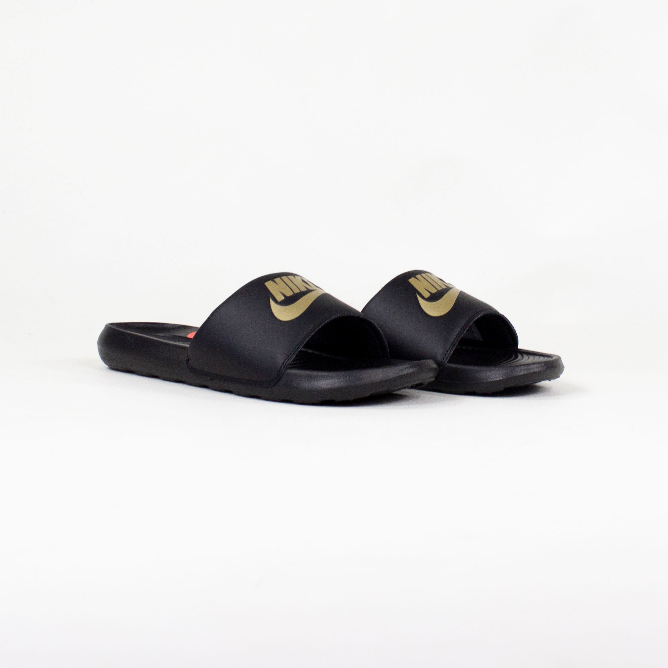 Nike on sale gold sliders