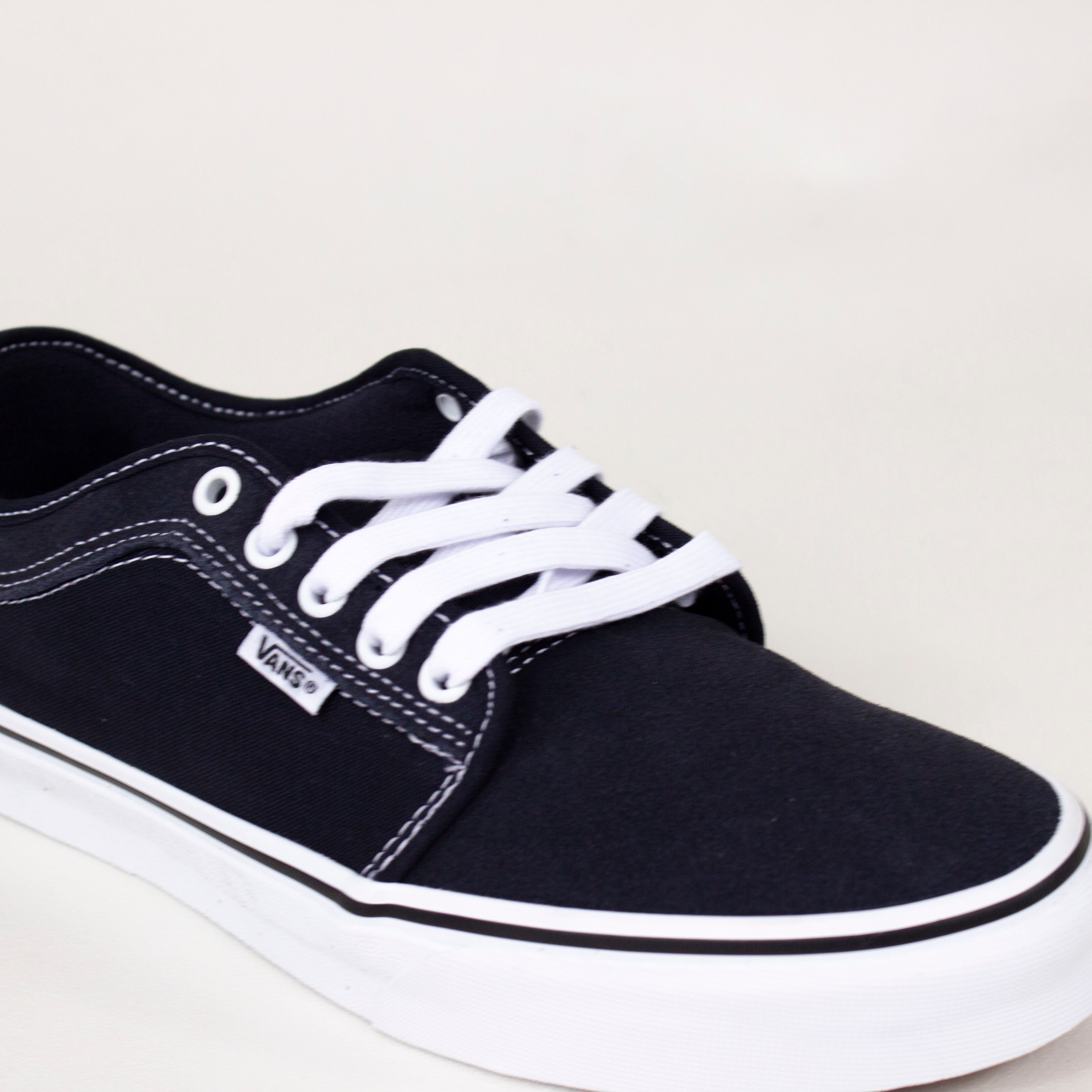 Vans chukka deals low navy